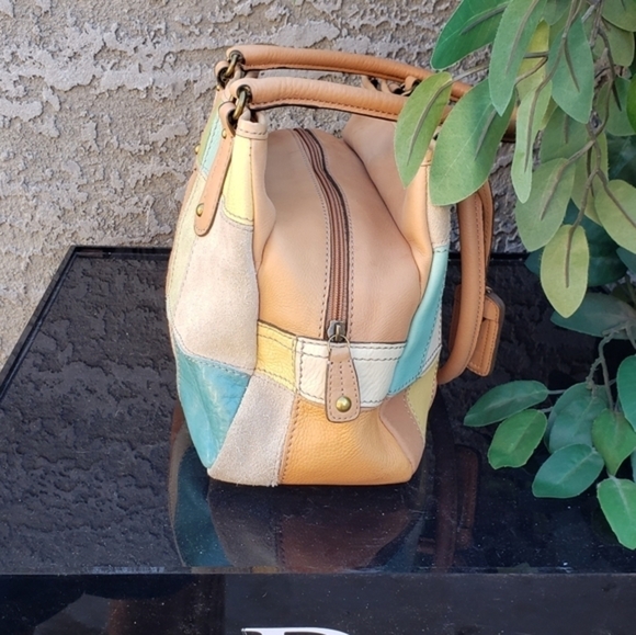 FOSSIL MULTI-COLOR STITCHED‎ PATCHWORK TRIPLE - Picture 2 of 15